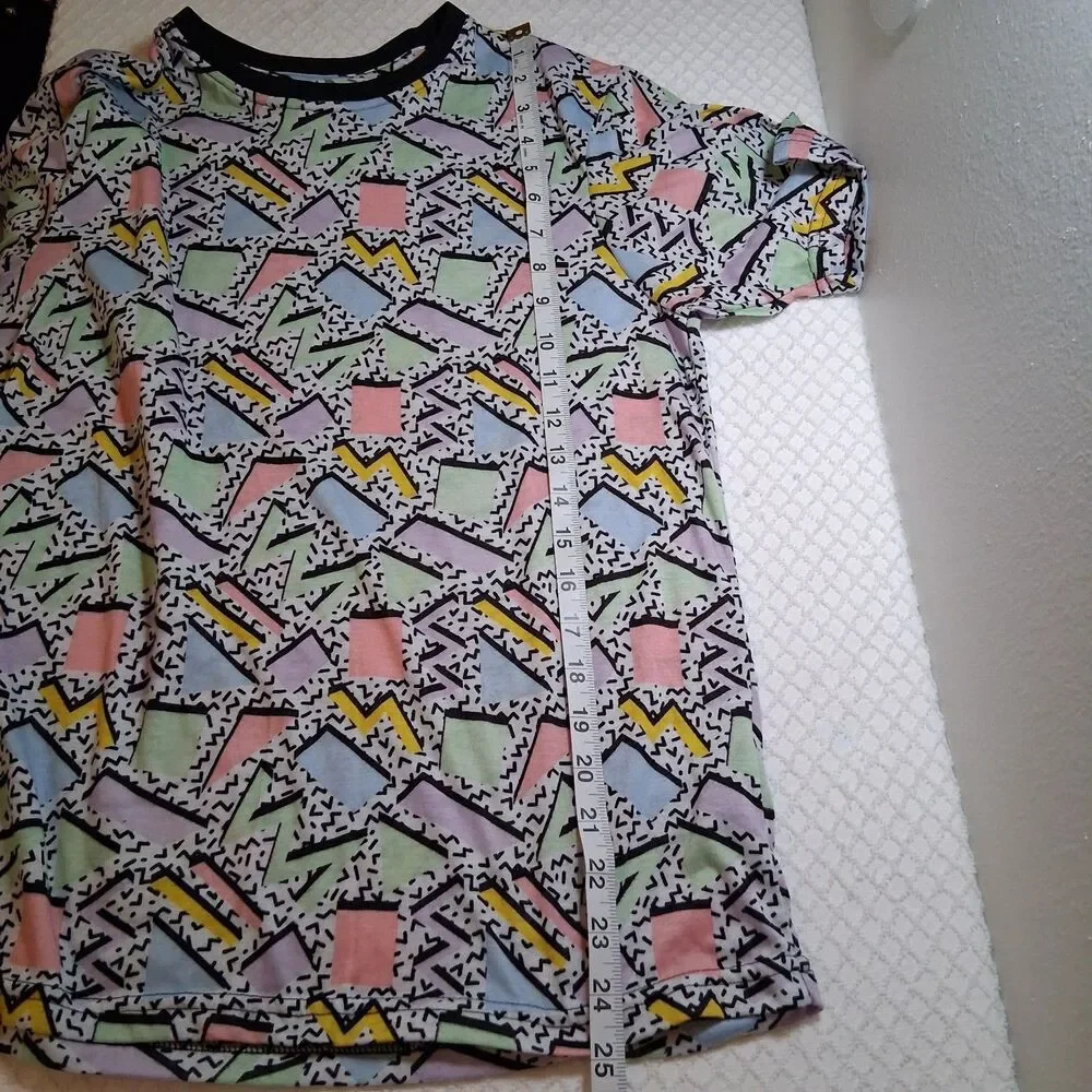 90s/80s T Shirt Women's Sz S Retro Save By The Bell Geometric Wacky Maximalist